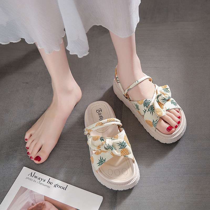 Fairy wind platform fashion sandals female summer flat sandals 2025 new popular student soft-soled beach shoes