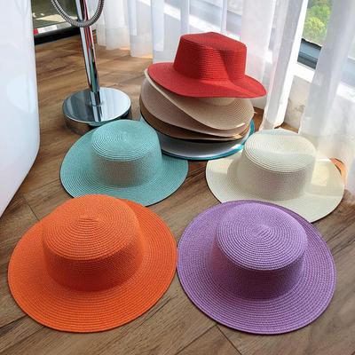 Cappello di paglia a tesa piatta monocromatico: Stile da Spiaggia Francese, Traspirante & Protezione Solare