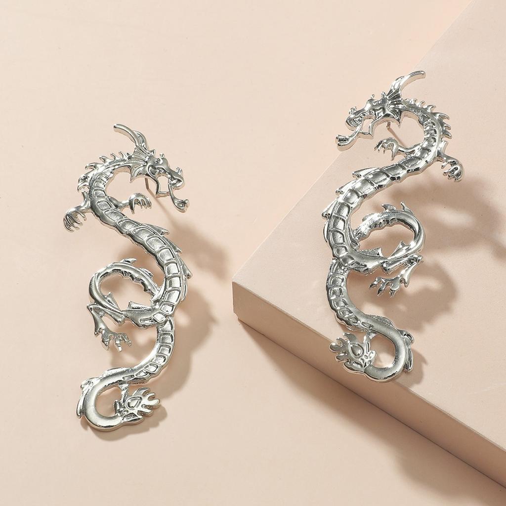 Exaggerated Dragon Shaped Drop Earrings Gold Tone Statement Earrings for Women Bold Fashion Jewelry