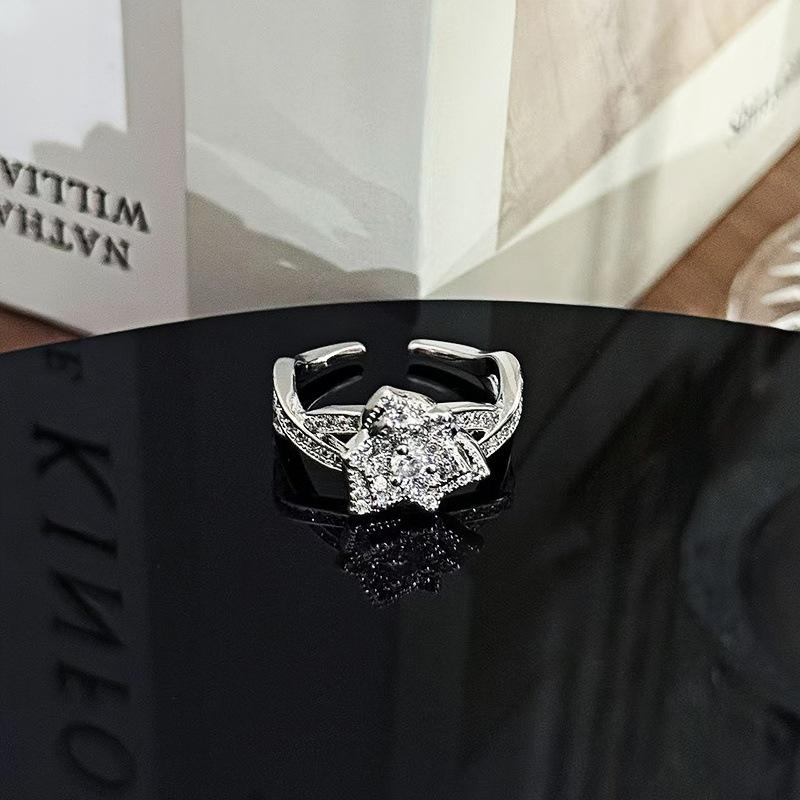 Temperament Geometric Light Luxury High Sense Full Of Diamond Rings, Women'S Cold Wind Niche Fashion Exquisite Folding Index Finger Ring