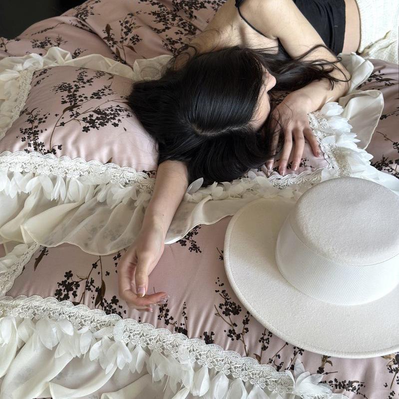 Tencel Cotton Bedding Four-piece Set Medieval Light Luxury Fashion Retro Chiffon Lace Printing Silky Smooth Quilt Cover Sheets