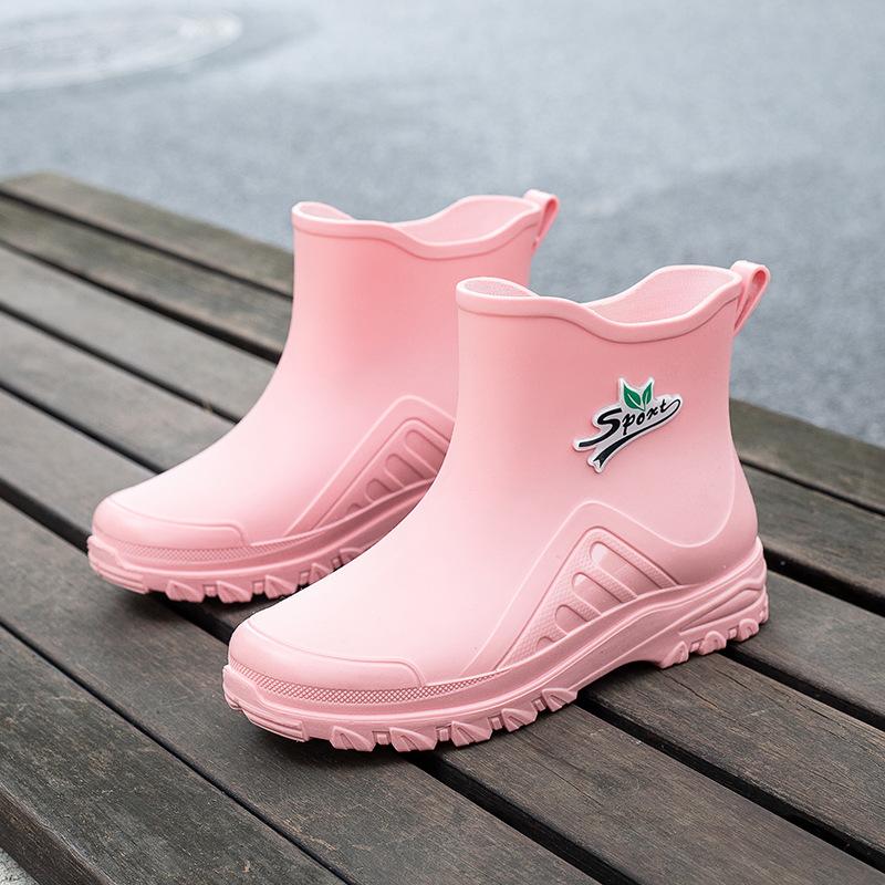 Short Rain Shoes Women's New Fashion Casual Thermal Shoes Overshoes Non-slip Velvet Student Rain Boots Water Shoes Women