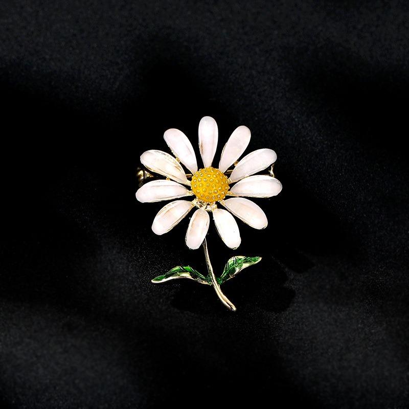 Fashion Daisy Sun Flower Brooches for Women Men Trendy Sunflower Plant Party Wedding Office Korean Jewelry Accessories