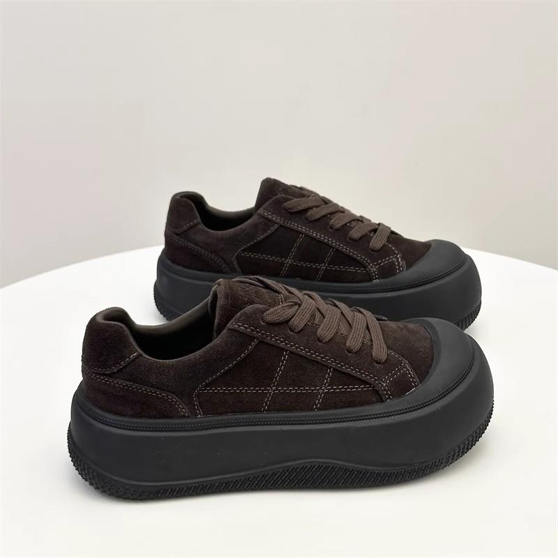 Modne buty damskie 2024 Sznurowane damskie buty wulkanizowane Outdoorowe damskie sneakersy Okrągły nosek Platforma Płaskie z damskimi butami casualowymi