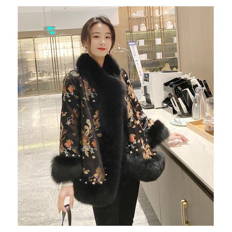 

Новая накидка из искусственного лисьего меха, меховое пальто, женское, средней длины, в стиле Тан, с бусинами, зимнее XL 135-80 kg чёрный