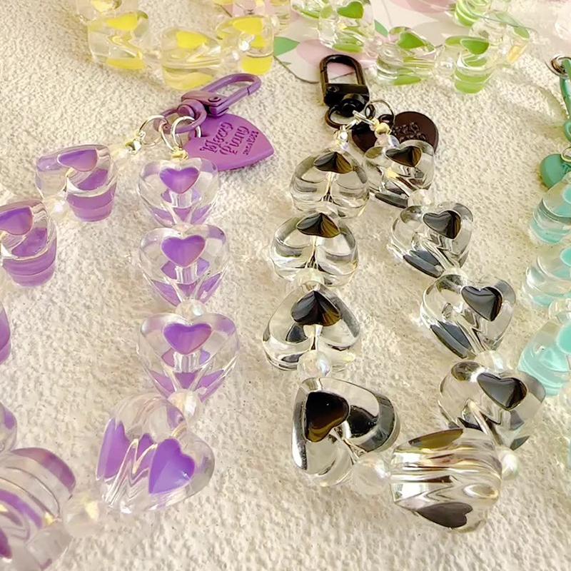 Kreativní barevný akrylový přívěsek na mobil ve tvaru srdce, klíčenka, ozdoba na tašku, řetízek, dekorace na pouzdro na sluchátka, příslušenství na klíče od auta