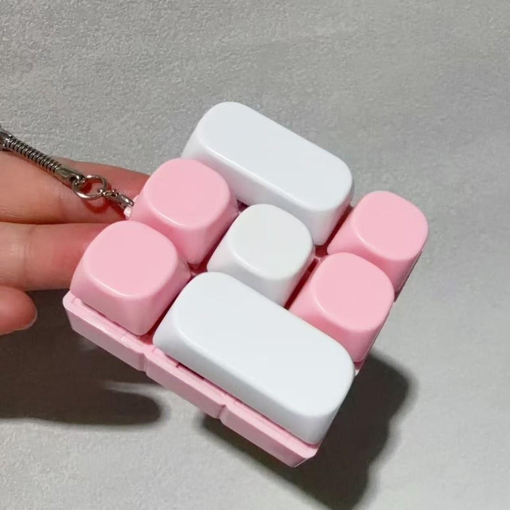 9-key 24-key Finger Button Toys Plastic Keycap Antistress Toys Keyboard Key Chain for Adults Kid