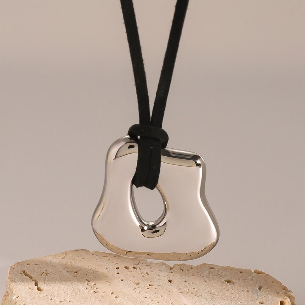 Sophisticated Stainless Steel Waterproof Irregular Geometric Metal Wax Rope Necklace Accessory Fashionable Jewelry Gift