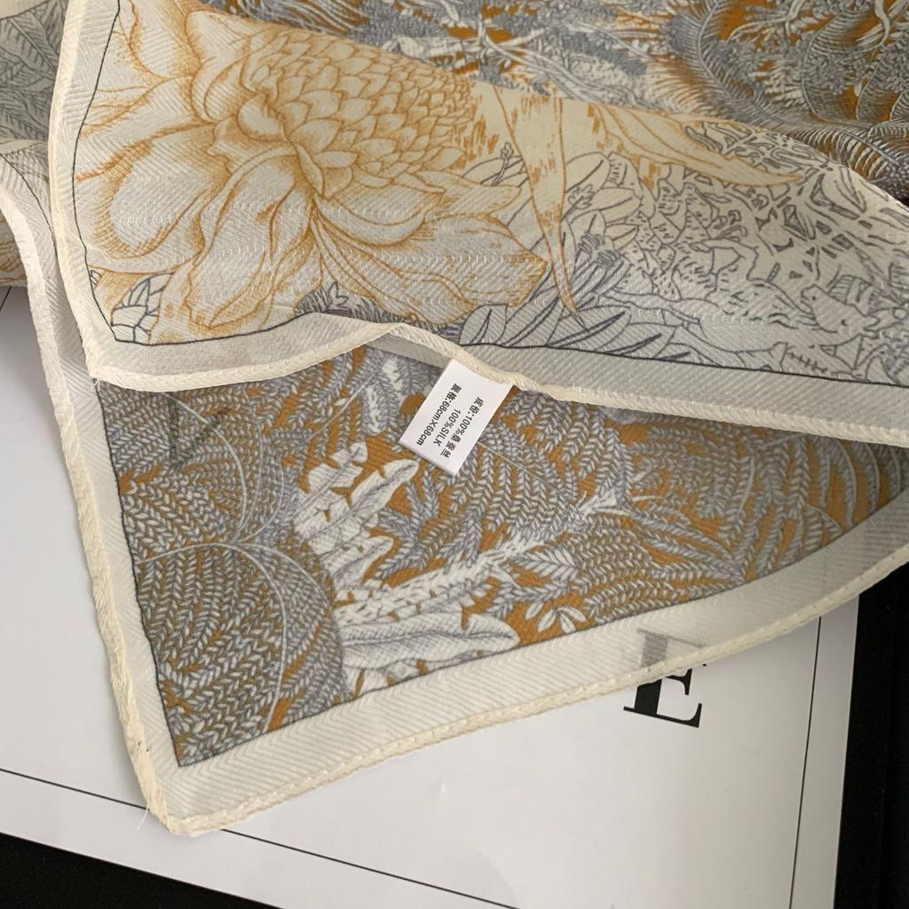 Tropical Jungle 100% Mulberry Silk Herringbone Silk Scarf Scarf Decorative Scarf Spring and Autumn Square Scarf Hangzhou Silk