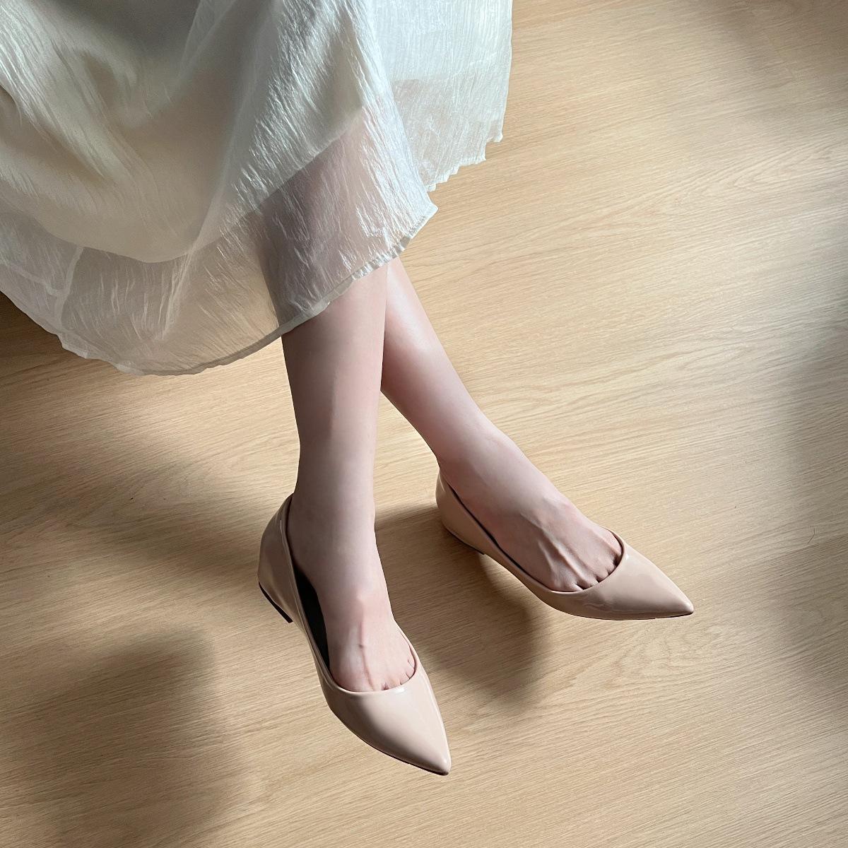 

French sexy pointed head inner height increase of 5 cm shallow mouth women s shoes versatile temperament finger seam single shoes women s fashion 33