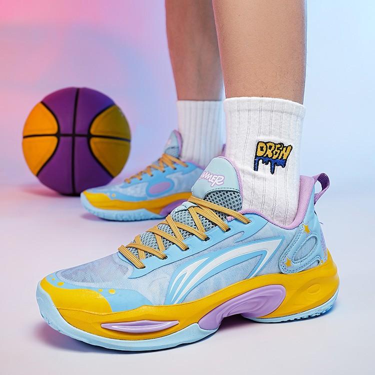 Ultra-light 2025 youth basketball shoes breathable non-slip grip wear-resistant low-top men's running sneakers student sneakers