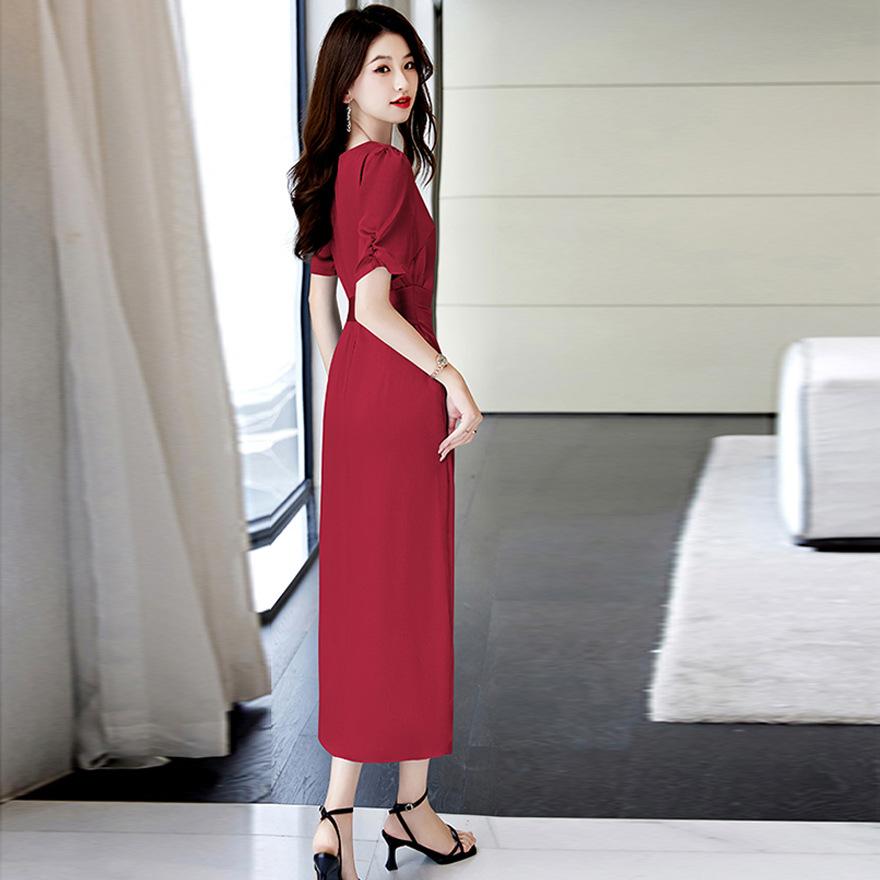 Black dress women's summer new temperament, thin design sense, waist long dress, Hong Kong style retro chic skirt