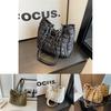 Large Capacity Quilted Nylon Tote Bag Soft Magnetic Closure Casual Street Style