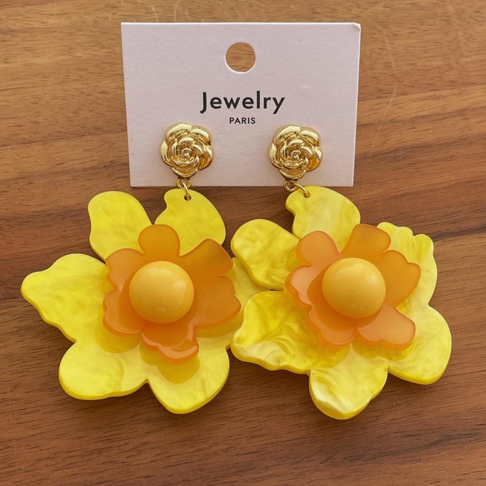 Vacation Style Resin Flower Earrings Retro Elegant Irregular Women Jewelry