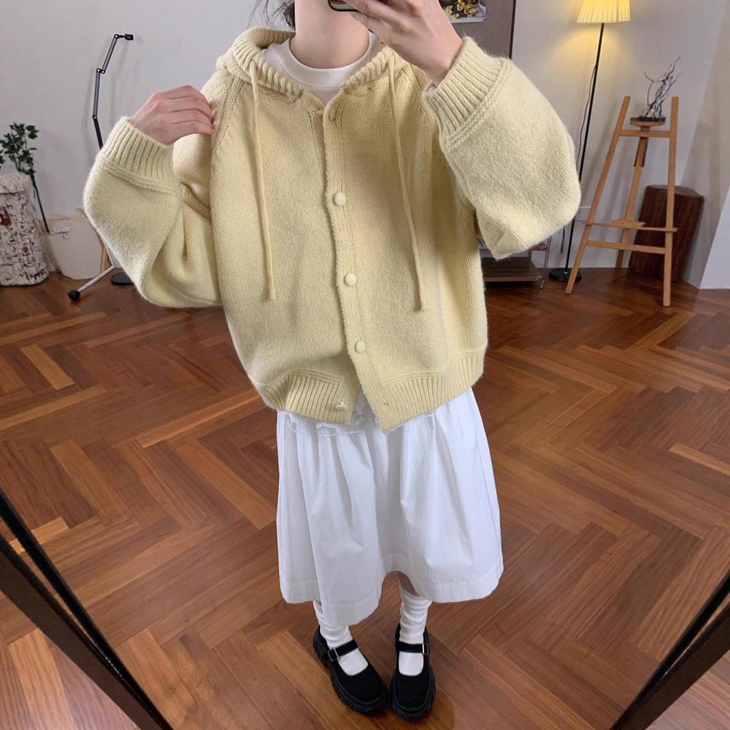 Korean-Style Women's Retro Hooded Sweater Coat - Autumn/Winter Knit Top, Skin-Flattering & Versatile