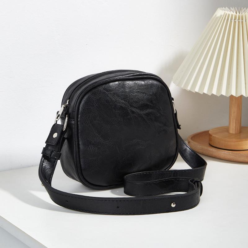 New Fashion Trend Women's Bag Casual Simple Shoulder Bag Retro Women's Simple Messenger Bag Small Square Bag