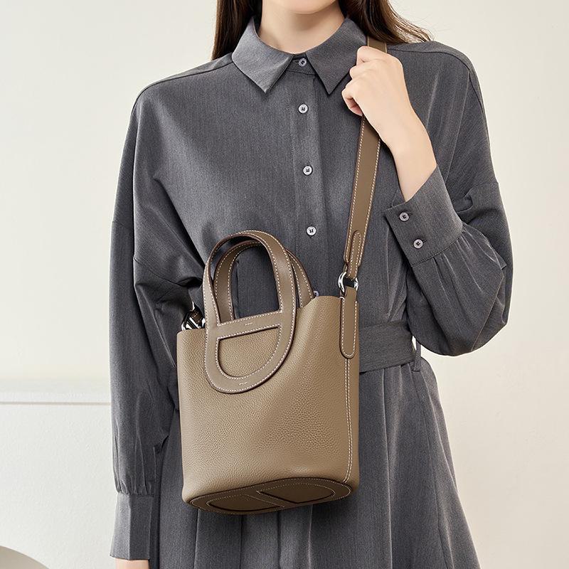 2024 Togo Leather Pig Nose Bucket Bag – Genuine Cowhide Handbag for Women: Hand-held, Shoulder, & Messenger Style