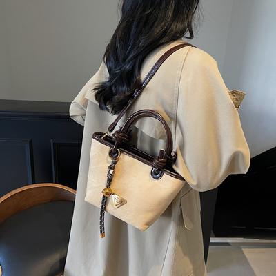 Retro New Design Korean Light Luxury Foreign Fashion Portable Bucket Bag Versatile High Sense Women Commuter Messenger Bag