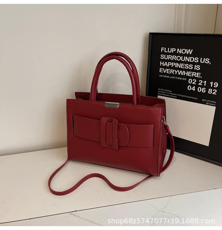 Women's bag 2025 new large-capacity commuter messenger bag high-end sense niche versatile shoulder handbag