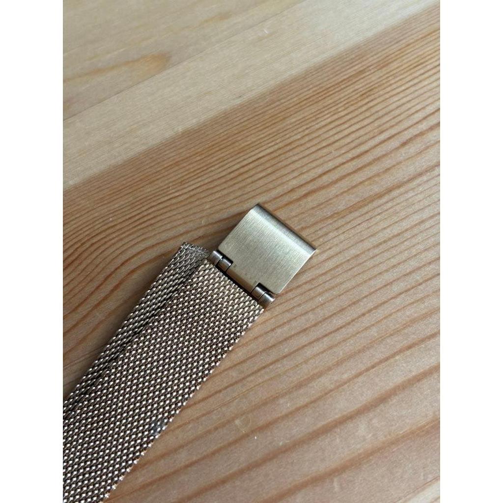 Used Daniel Wellington 32mm Gold Mesh Watch