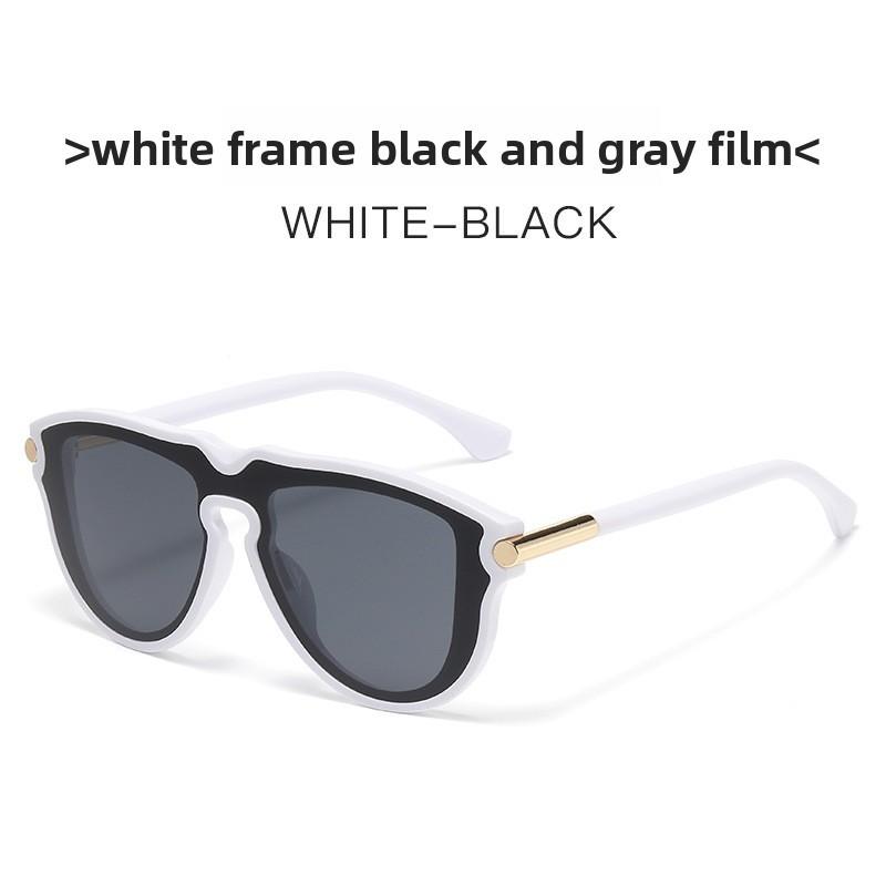 

Fashion Unisex Aviator Sunglasses With Uv400 Protection For Travel And Parties White