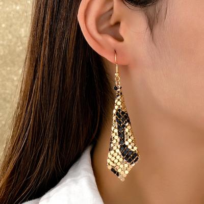 A Pair of Women's Able Dangle Earrings Leopard Print Sequin Punk Hip-Hop Earrings Suitable for Daily Wear and Vacation Wear