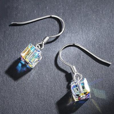 Boucles d'oreilles Cube de Sucre Aurora pour Femmes Boucles d'oreilles Carrées en Cristal Doux Japonais Boucles d'oreilles Carrées Géométriques