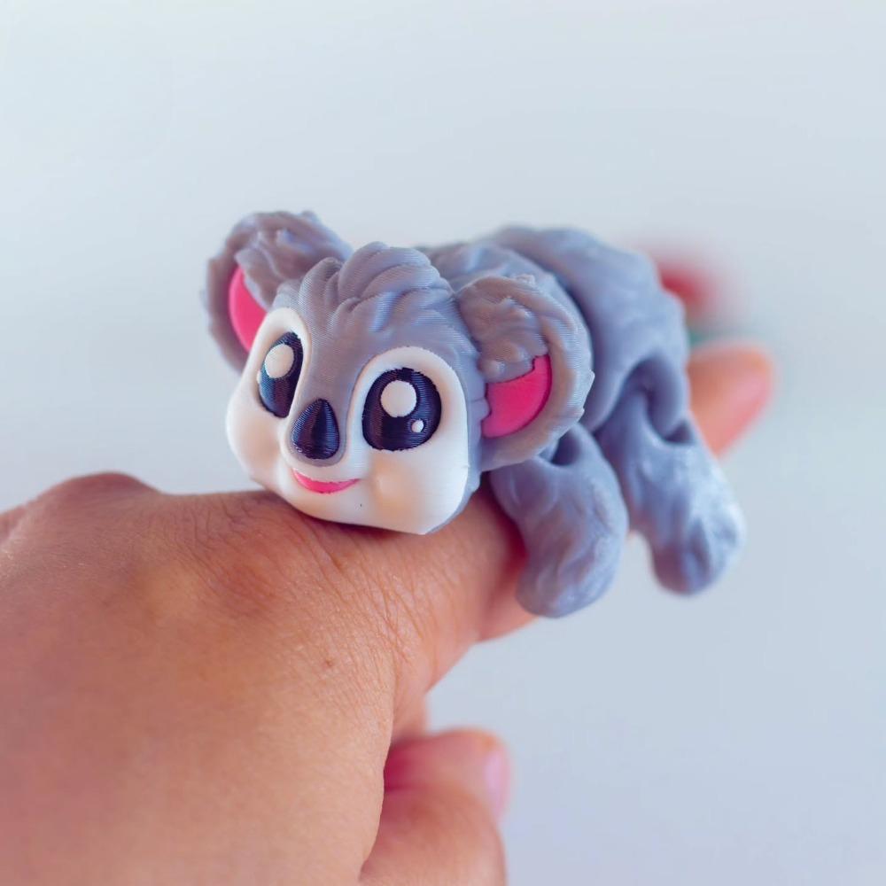 3D Printed Koala Statues, Articulated Koala Statues, and Creative Desktop Decoration Sculptures for Fun Home/office Decoration