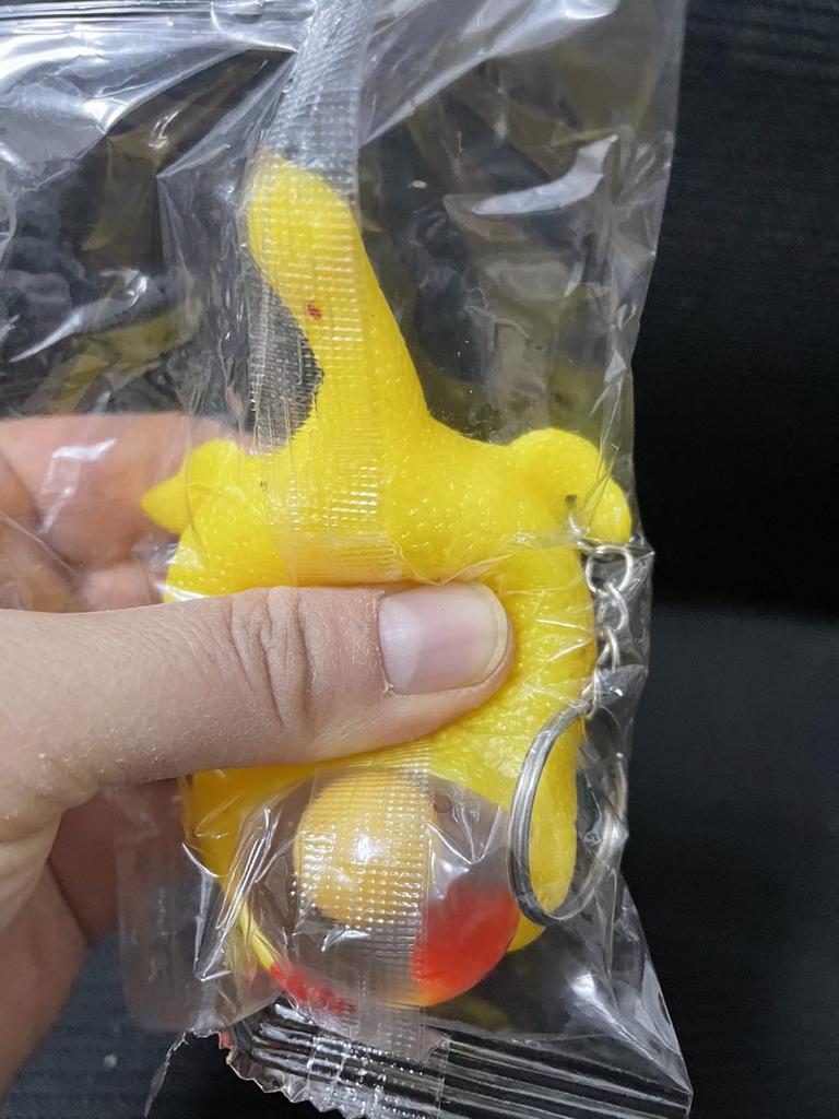 Funny Chicken Egg Laying Hens Crowded Stress Ball Keychain Creative Funny Spoof Tricky Gadgets Toys Chicken Keyring Key Chains