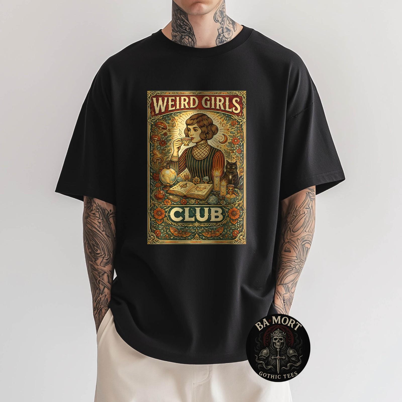 Weird Girls Club Vintage Feminist Gothic Art Introvert T-Shirt S разноцветный