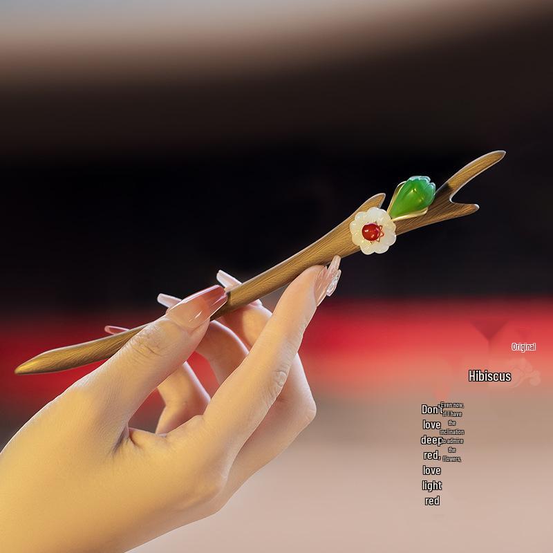 Elegant Ebony Flower Hairpin for Women – Ancient Style, High-End Feel, Simple Chinese Design, Perfect for Daily Use.