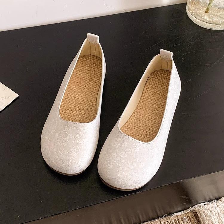 

Ретро туфли бабушки на мягкой подошве Туфли Дуду женские туфли 2025 новые летние нежные с мелким вырезом туфли на плоской подошве одинарные туфли 40