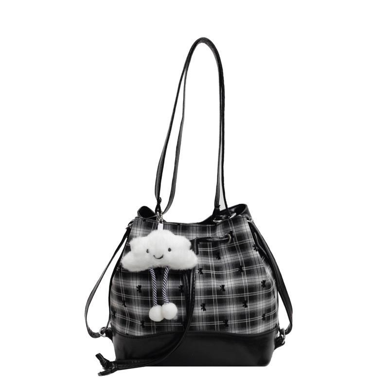 Stylish And Versatile Korean Minimalist Large Capacity Bucket Bag For Summer 2024