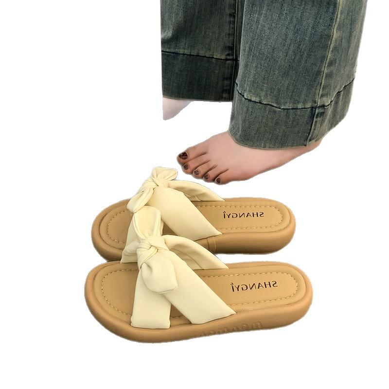 Internet celebrity platform slippers women's summer 2025 new outer wear fashion cross temperament muffin bottom summer out cool slippers