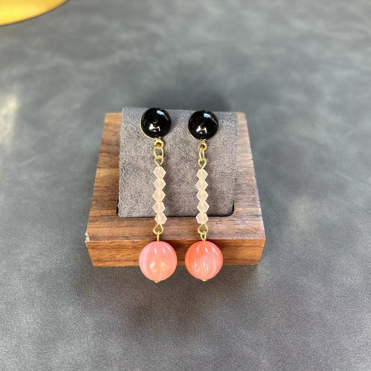 

Винтажное французское ретро ожерелье из агатовых бусин в форме тыквы и серьги