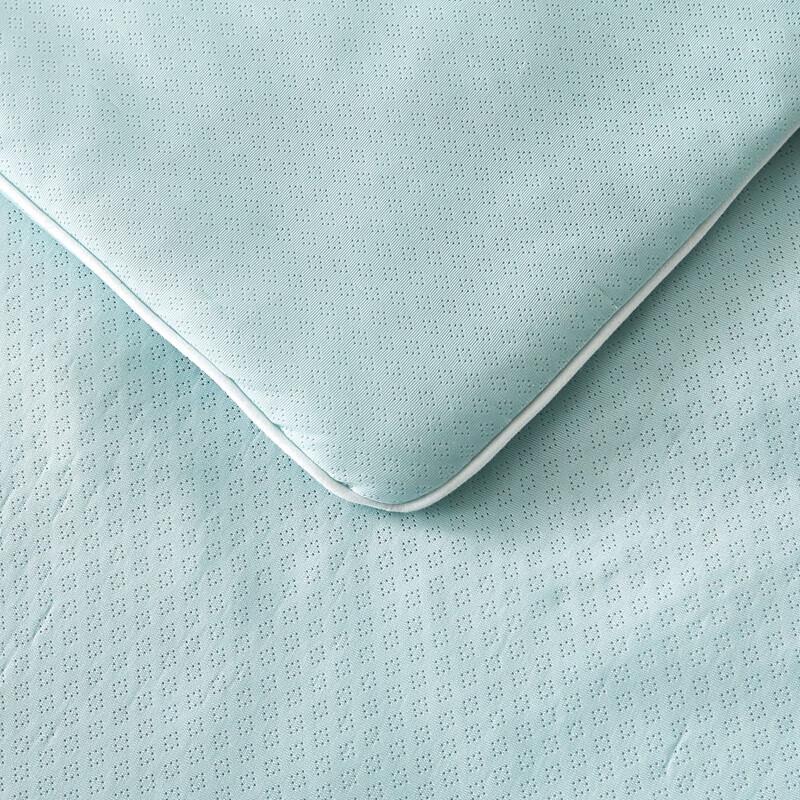 Muji Waffle Weave Cooling Silk Blend Quilt