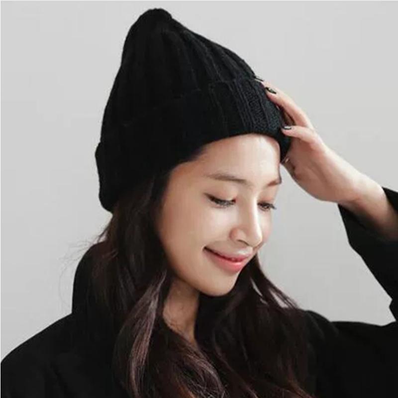 Classic Daily Women's Winter Hat Solid Warm Soft Hip Hop Autumn Knitted Hats Canady Colors Streetwear Beanies Cap