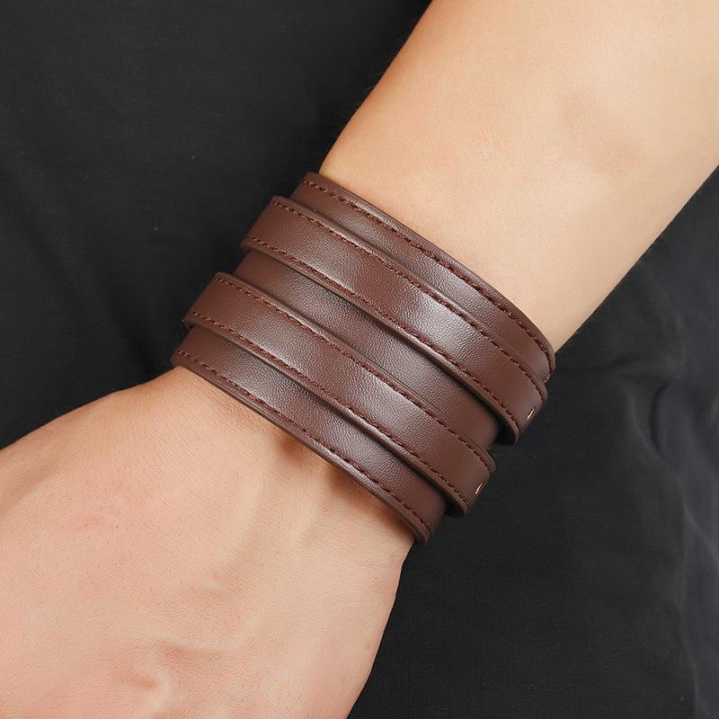 Modisches Herrenarmband aus echtem Leder Freundschaft Großes breites Armband für Männer Hohe Qualität Schnalle verstellbar Vintage Punk Schmuck