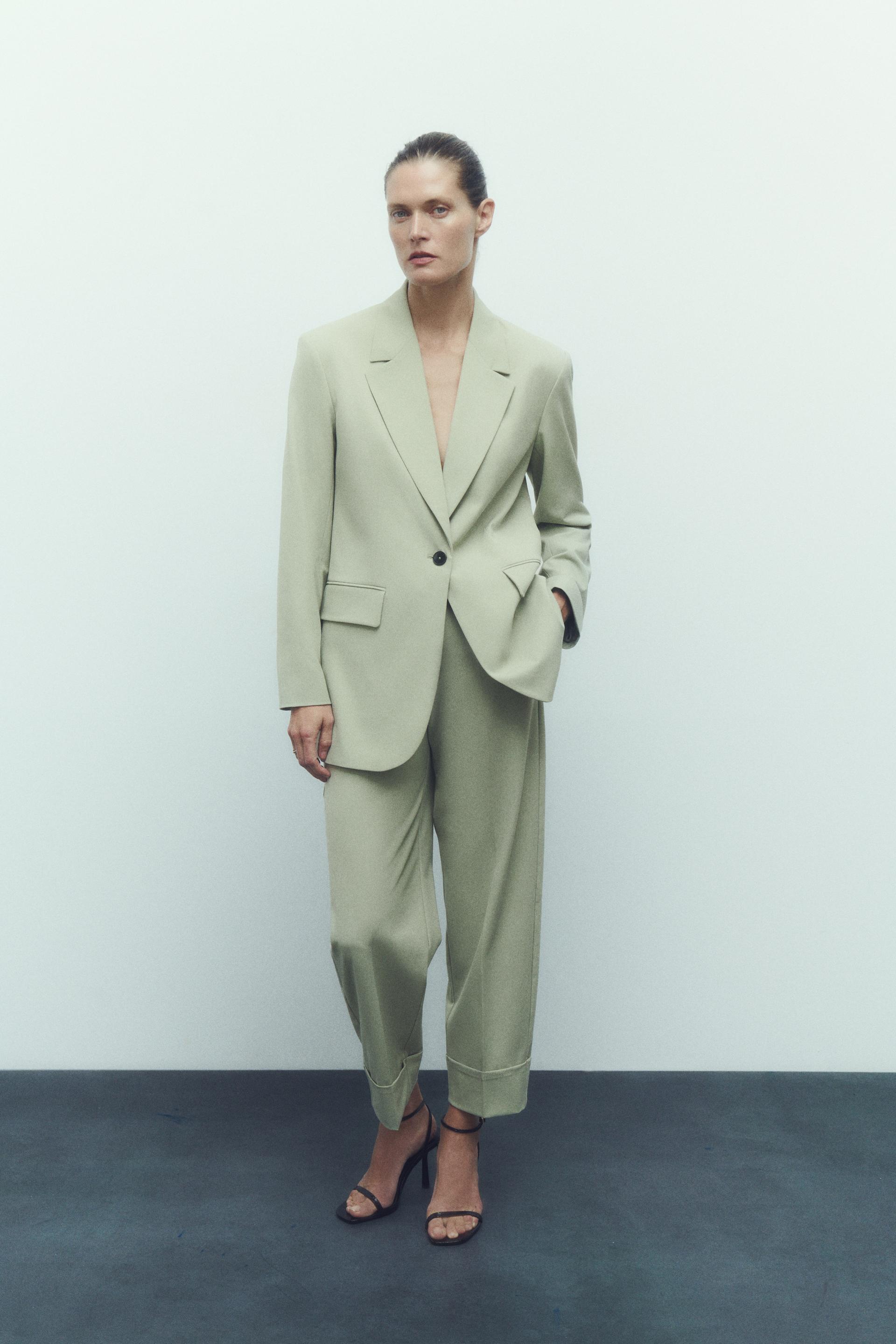 

ПРЯМОЙ ПИДЖАК