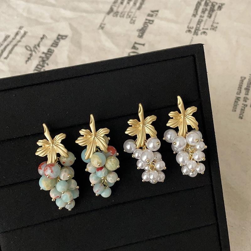 Orecchini a perno retrò francesi con perline a forma di uva: Lussuoso, Trendy e Versatile per Donne