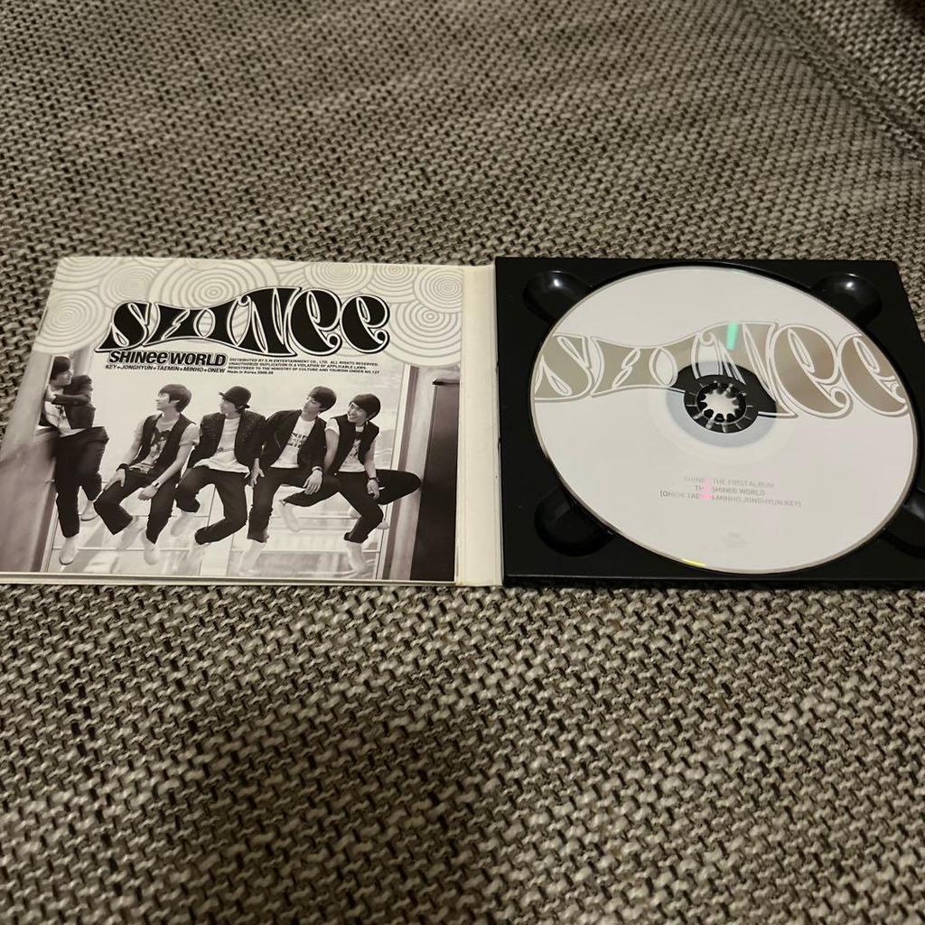 [USED] SHINee WORLD The First Album Type-B CD