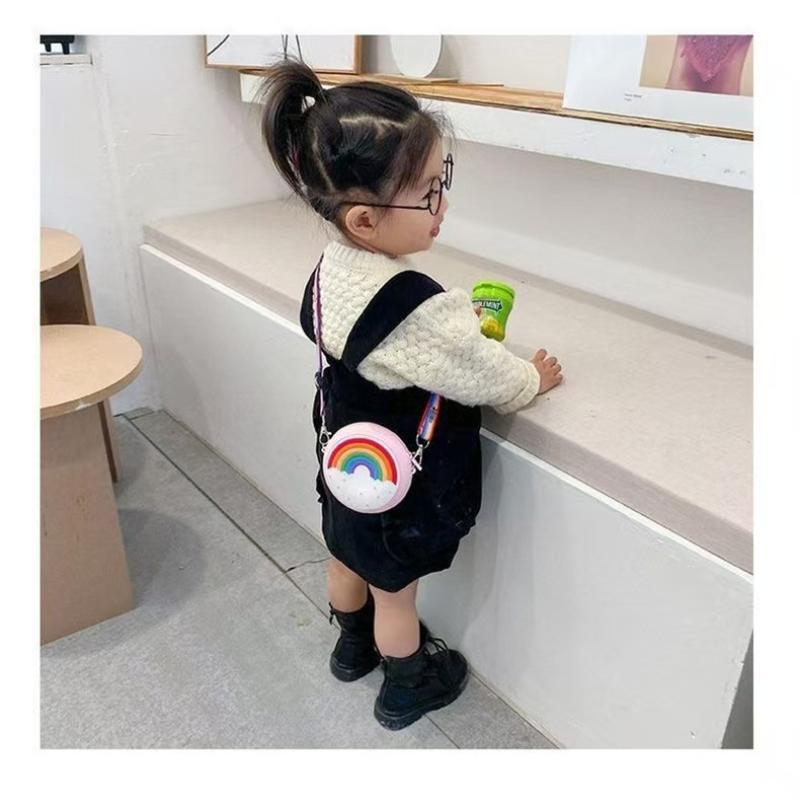 Donut Pattern Silicone Crossbody Pouch Soft Lightweight Kids Shoulder Bag for Storing Coins Keys Outdoor Play Use