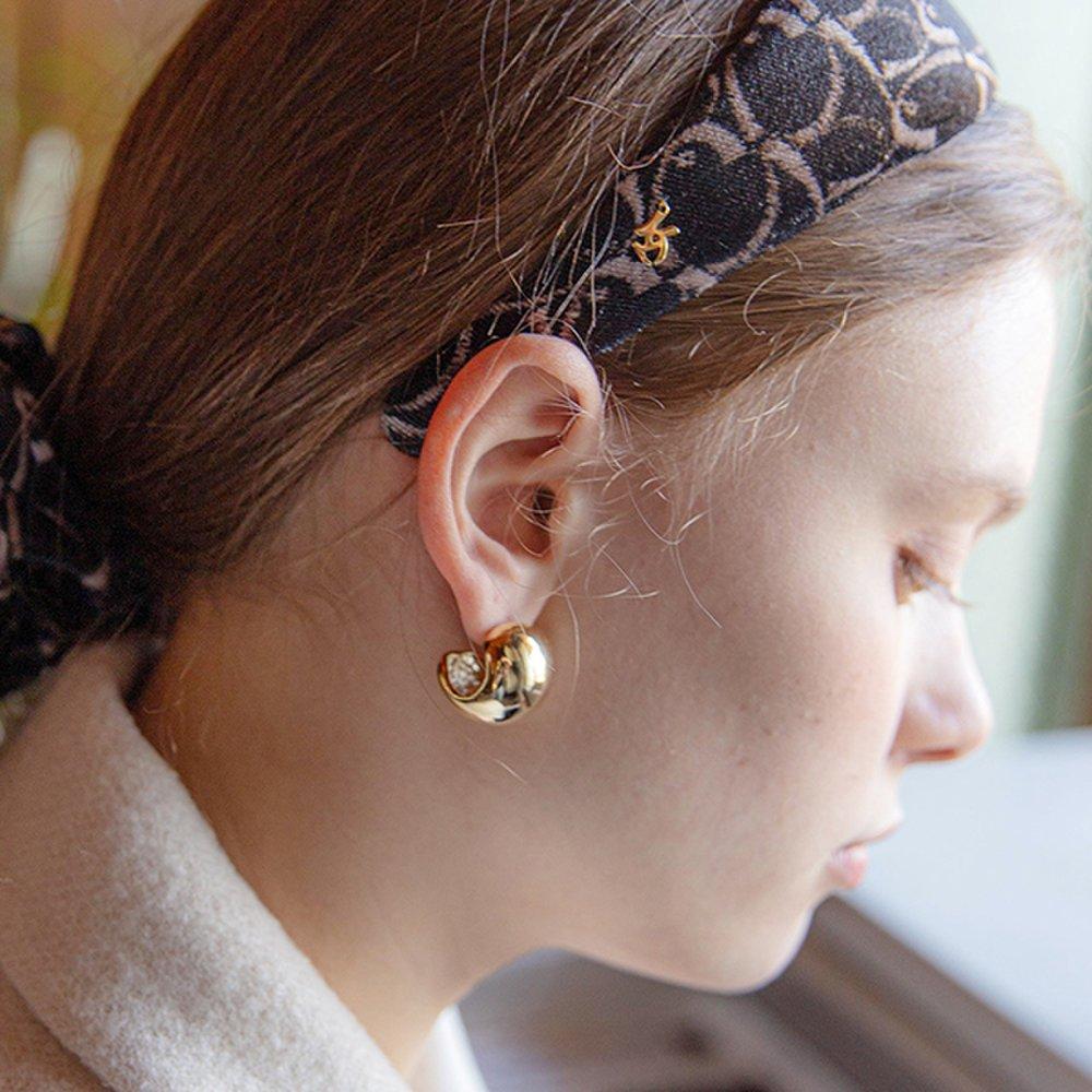 Bold Plump Half Ring Earrings Jb-21-016E