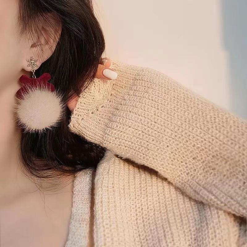 New Year Earrings With Snowflake Fur Balls For Women, Autumn And Winter Plush Earrings With Red Bow Earrings And Earrings