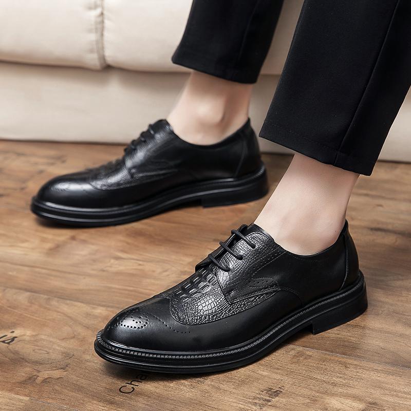 Fashion Men's Formal Leather Shoes Classic Retro Design Style Party Outdoor Wedding Leisure Business Walking Men's Hot Sales Shoes 38-45