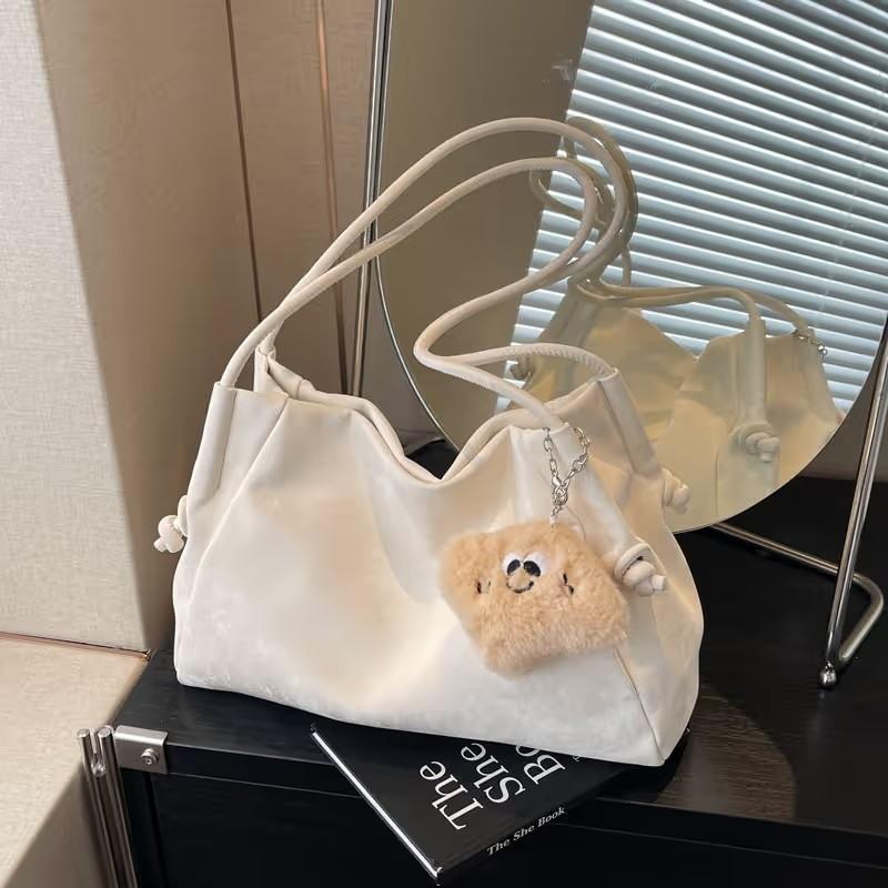 Large capacity bag women s new cute pendant commuter shoulder tote bag