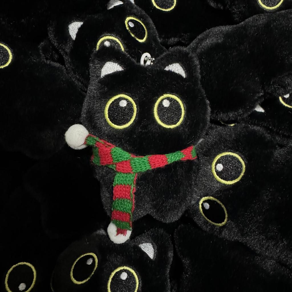 Best-Selling Squeaky Black Cat Plush Keychain - Cute Kitten Ornament Keyring for Couples