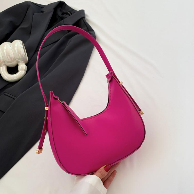 Chic Retro One Shoulder Bag Stylish Minimalist Small Moon Bag For Women In Black White Green