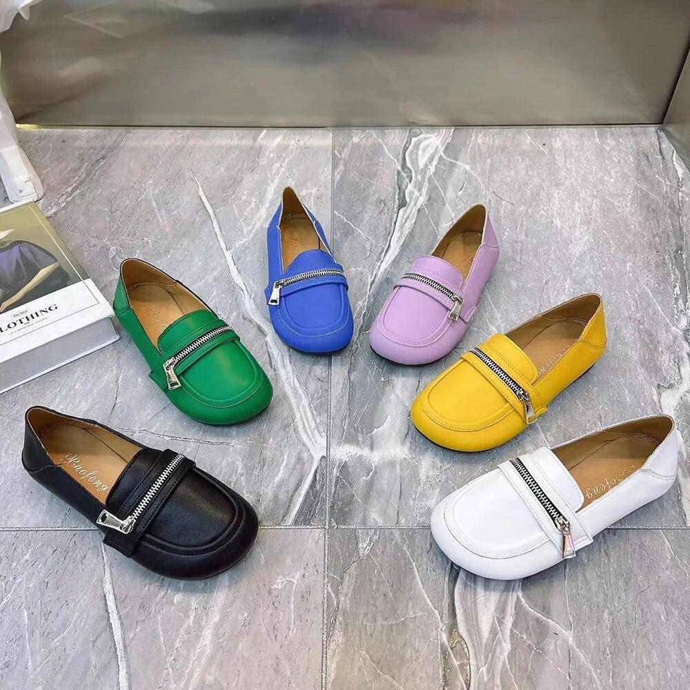 Mode Kvinnor Platta Skor Plus Size Casual Kvinnor Skor Antislip Lackläder Dam Loafers Designer Kvinnliga Mullers Slip On Shoe