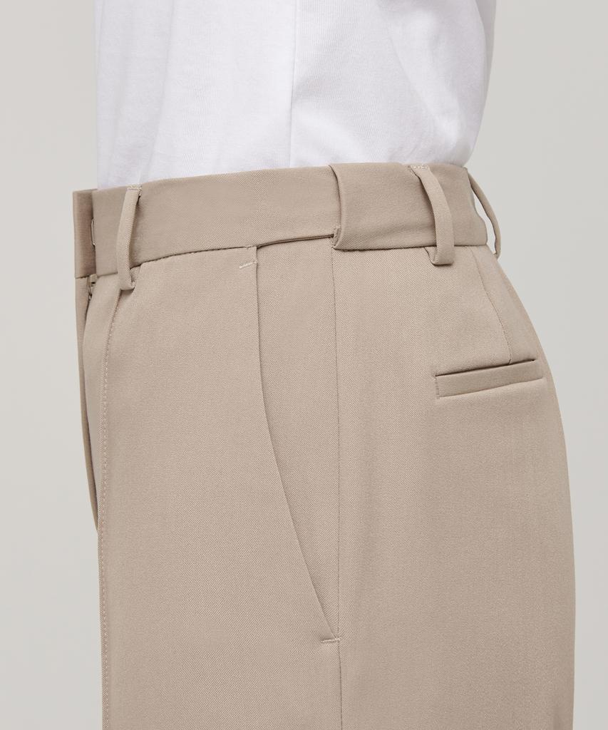 MUSINSA STANDARD WOMAN Women'S Pin-Tuck Straight Hidden Elastic Waist Slacks [Beige]